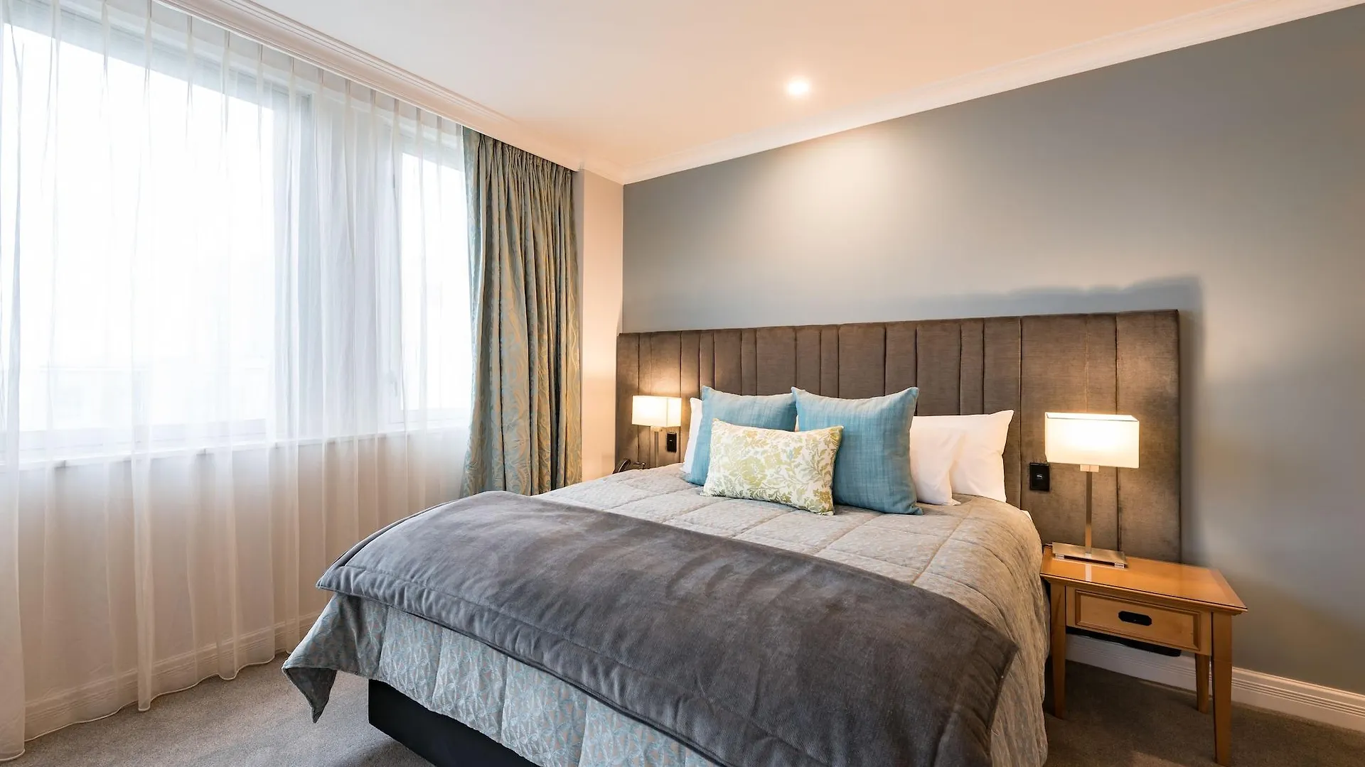 Distinction Christchurch Hotel