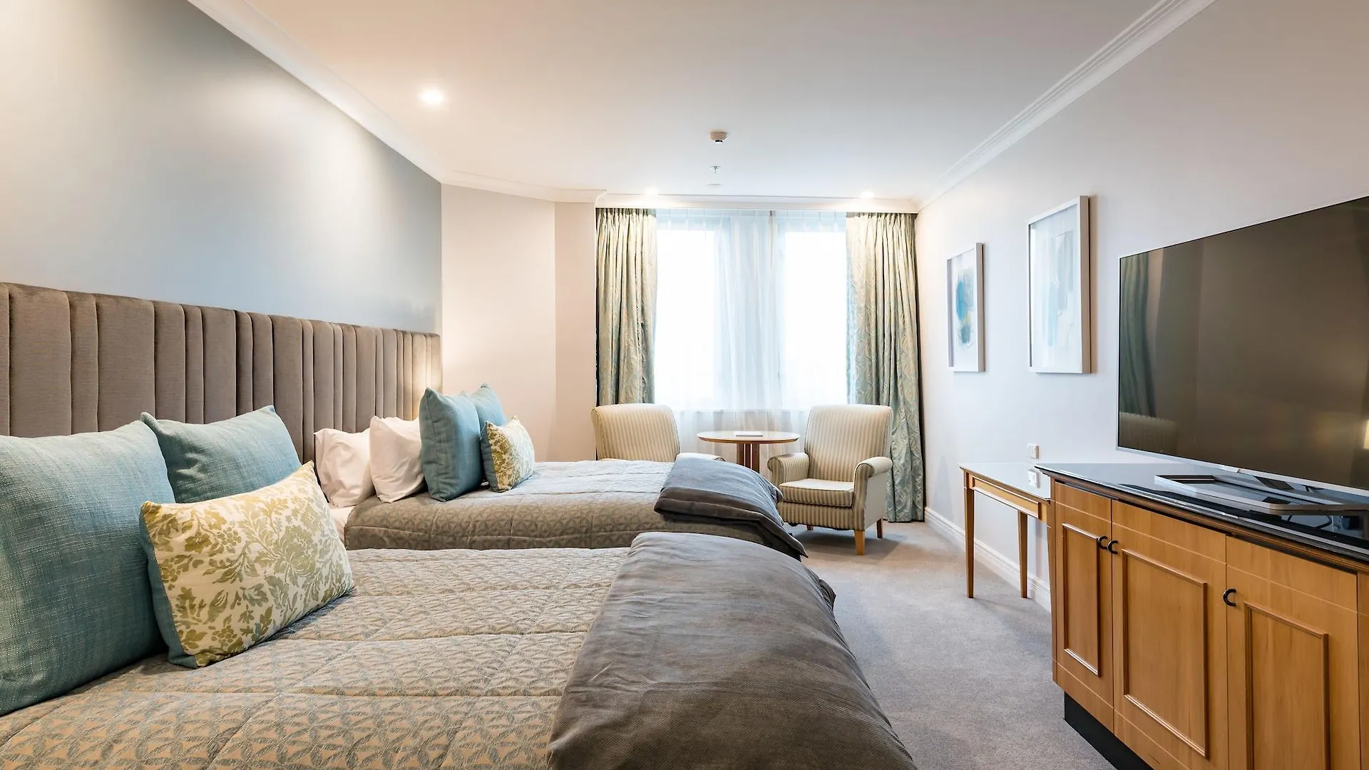 Distinction Christchurch Hotel